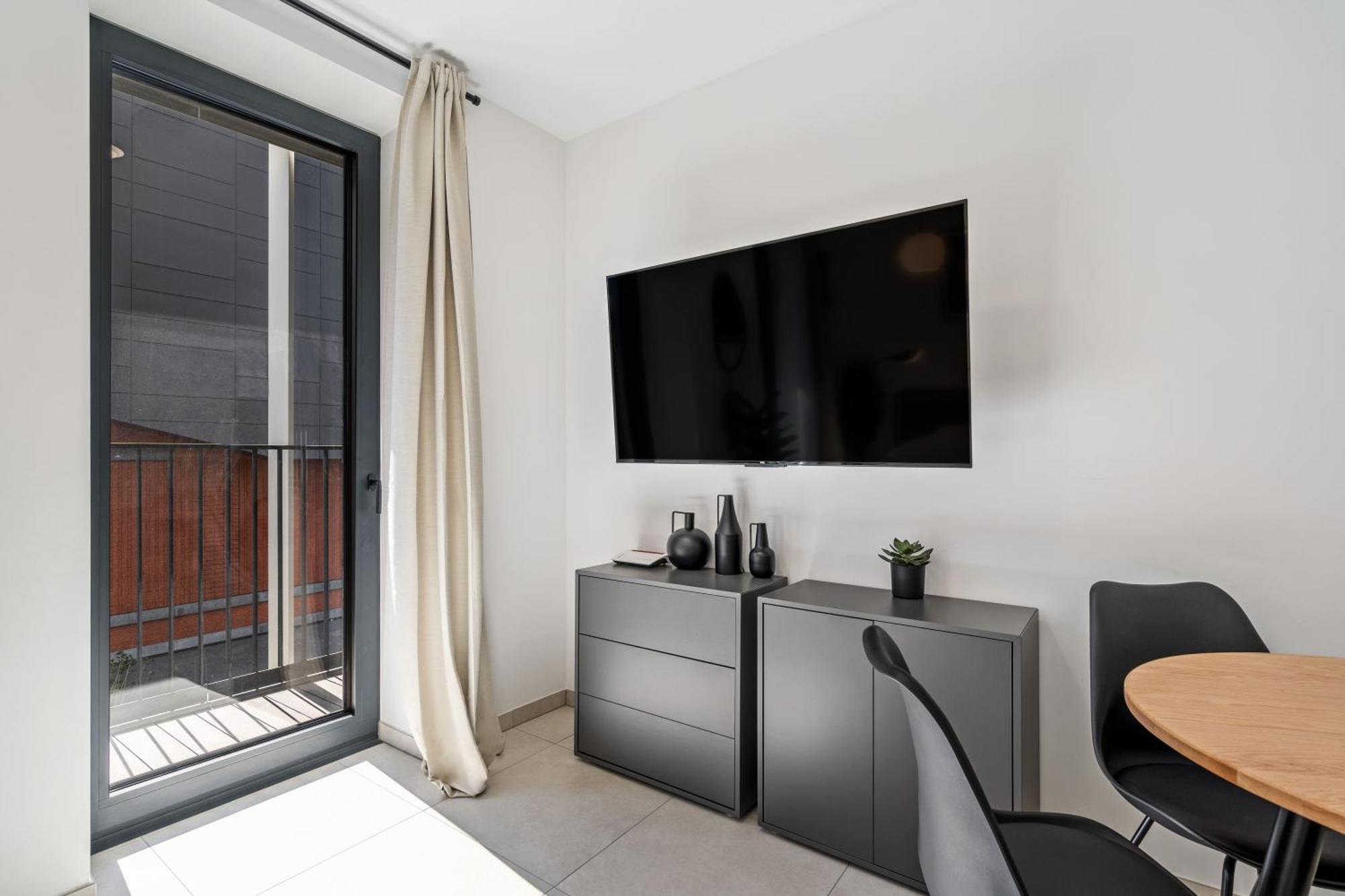 Classy Studio Next To Belval Shopping Plaza Esch-sur-Alzette Bagian luar foto